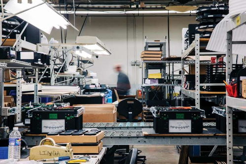 美國傳奇音頻設(shè)備工廠中的精密測控設(shè)備